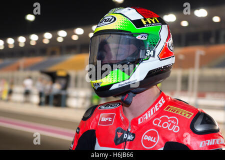 Sul Circuito Internazionale di Losail, in Qatar. 29 ott 2016. Il pilota Ducati Davide Giugliano durante la Superpole per il round finale del 2016 FIM Superbike World Championship Credito: Tom Morgan/Alamy Live News Foto Stock