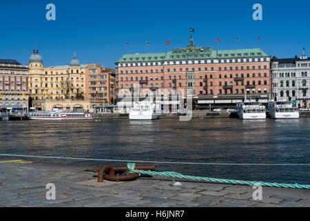 Grand Hotel e dal molo Stroemkajen, Stoccolma, Svezia, Scandinavia, Europa Foto Stock