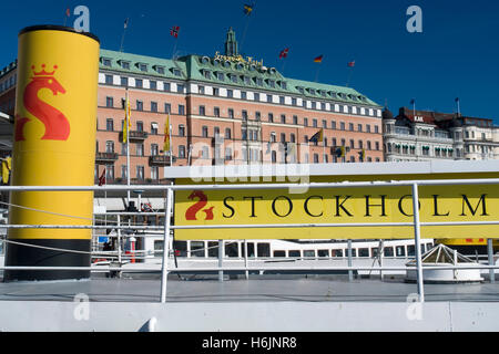 Grand Hotel e dal molo Stroemkajen, Stoccolma, Svezia, Scandinavia, Europa Foto Stock