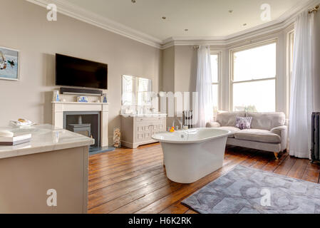 Elegante bagno in modernizzato villa vittoriana in Torquay Devon Regno Unito Foto Stock