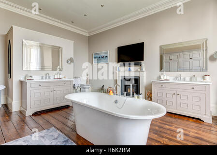 Elegante bagno in modernizzato villa vittoriana in Torquay, Devon, Regno Unito Foto Stock