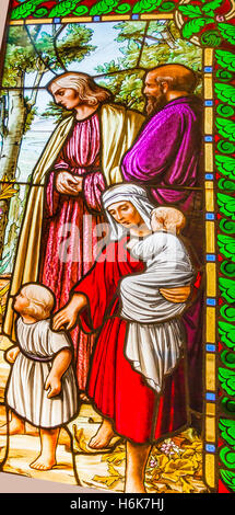 Il vetro macchiato bambini Apostolo Basilica Templo De Belen tempio di Belen Parroquia de Immaculada Corzaon de Maria Guanajuato Mex Foto Stock