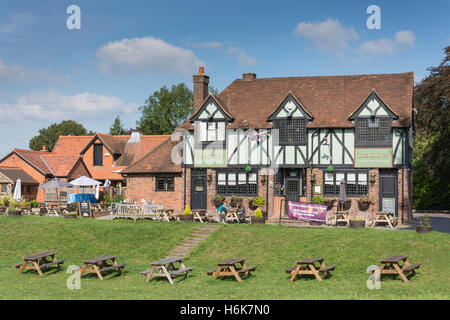 Xviii secolo 'corona' Country Pub, Cookham Moor, Cookham, Berkshire, Inghilterra, Regno Unito Foto Stock