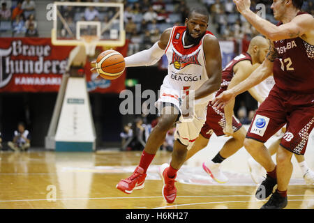 Kanagawa, Giappone. 29 ott 2016. Olu Ashaolu (Neophoenix) Basket : 2016-17 B.LEAGUE Prima Divisione corrispondenza tra Kawasaki Brave Thunders 84-66 SAN-EN Neophoenix a Todoroki Arena di Kanagawa, Giappone . © Yusuke Nakanishi AFLO/sport/Alamy Live News Foto Stock