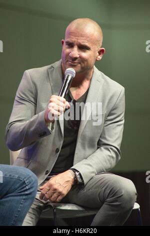 In presenza di Stan Lee LA Comic Con - SAT, Los Angeles Convention Center di Los Angeles, CA. 29 ottobre, 2016. Foto di: Tony Gonzalez/Everett Collection Foto Stock