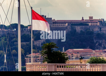 Principato di Monaco: Palazzo del Principe e flag Foto Stock