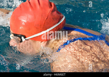 Nuotatore in concorrenza Foto Stock