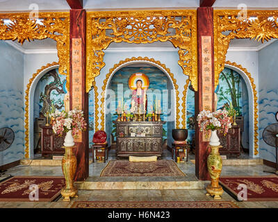 Interno del Tam Pagoda tailandese sul Thuy figlio Montagna. Le montagne di marmo, Da Nang, Vietnam. Foto Stock