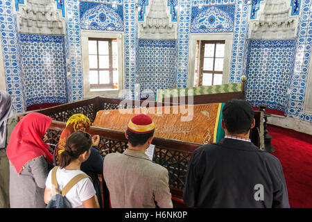 ISTANBUL, Turchia - 21 Maggio 2016: Tombe dei sultani: Suleiman Han e Hurrem Sultan. La Moschea di Suleymaniye. Istanbul, Turchia Foto Stock