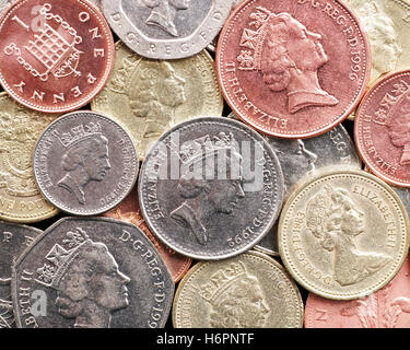 Sterline inglesi e penny - il vecchio denaro Foto Stock
