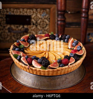 In stile tradizionale francese crostata di mele Foto Stock