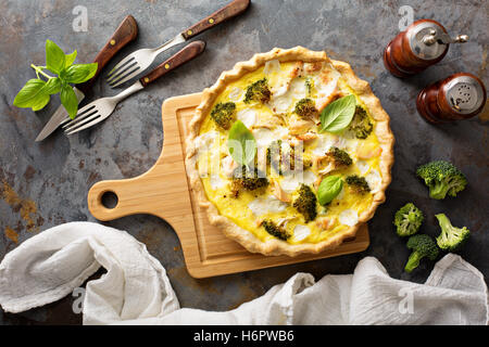 Ortaggi sani e sformatino di salmone Foto Stock