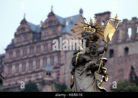 statue di emblemi Foto Stock