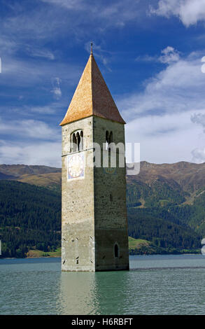 Lago di Resia Foto Stock