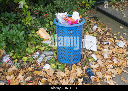 Traboccante inferriata, Sunderland, Tyne and Wear, England, Regno Unito Foto Stock