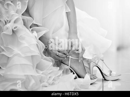 Donna Uomo gli esseri umani persone persone folk Umano human essendo lato anello beauteously bella bella femmina matrimonio matrimonio Foto Stock