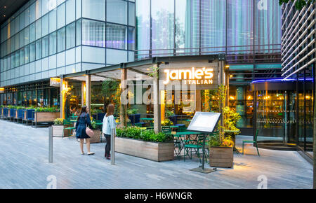 Un elegante ristorante a Londra - Jamies italiano presso più Londra Riverside Foto Stock