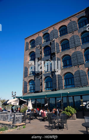 Negozi vecchio edificio, ora Fairway Market, Red Hook, Brooklyn, Stati Uniti d'America, Foto Stock