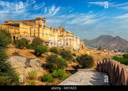 Vista di Amer (Ambra) fort, Rajasthan, India Foto Stock