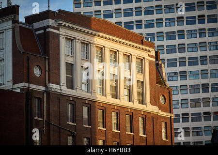 Manchester Dial House Chapel Street BT British Telecom edificio exchange grande massiccio Post Office edificio storico città c Foto Stock