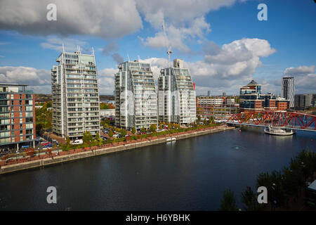 Nv edifici Salford Quays 3 torri sullo sviluppo di Office ha sviluppato il business delle aziende spazio lavoratori lavoro area di costruzione de Foto Stock