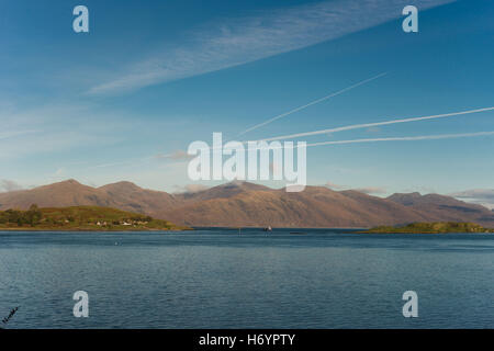 Vista da Port Appin oltre a Creach Bheinn Foto Stock