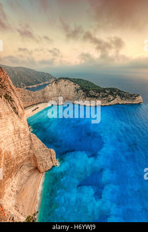 Il famoso Navagio (naufragio) nell'isola di Zante, Grecia Foto Stock