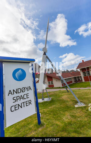 Il Norwegian Space Center di Andenes, Andoya, Norvegia, lancia razzi nell'atmosfera per cercare di predire l'aurora boreale. Foto Stock