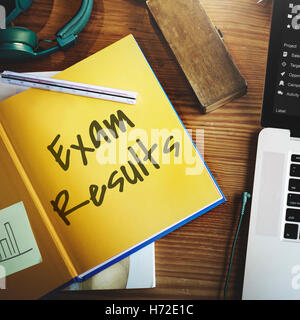 Risultati esame esame Schoold rivedere il concetto di valutazione Foto Stock