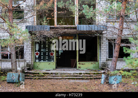 Abbandonata la stazione di polizia in pripjat città fantasma,Chernobyl. Foto Stock