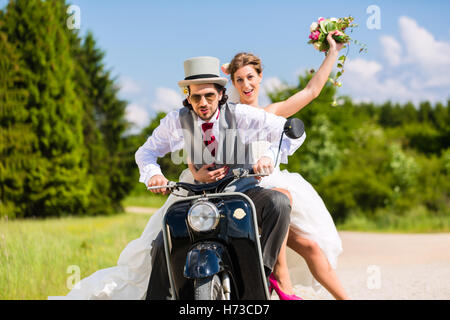 Donna gambe indicano unità mostrano matrimonio romantico matrimonio matrimonio cerimonia di cerimonia nuziale di vita europeo di partenariato caucasian Foto Stock