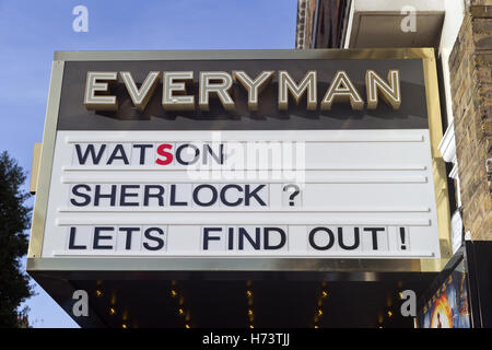 Londra, Regno Unito. 2 nov. 2016. Catchy divertente Sherlock segno "WATSON SHERLOCK? Consente di scoprire', recentemente ristrutturato cinema Everyman, Baker Street, London W1, Inghilterra, UK Credit: Keith Erskine/Alamy Live News Foto Stock