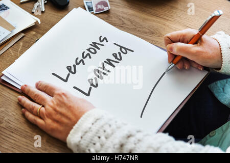 Abbiamo imparato la lezione degli errori il concetto di motivazione Foto Stock