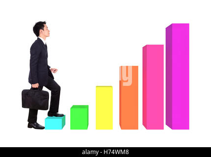 Business man passi avanti su un crescente 3d grafico a barre Foto Stock