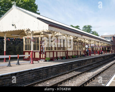 Classic stazione ferroviaria a Bolton Street, Bury, Lancashire Foto Stock