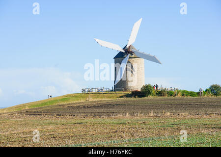 Le Moulin de Moidre, vecchio mulino a vento, Normandia, Francia Foto Stock