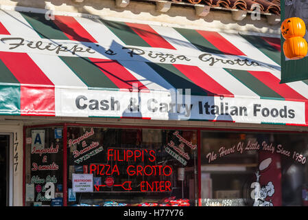 Filippi's Pizza Grotto, Little Italy, San Diego, California, USA. Foto Stock