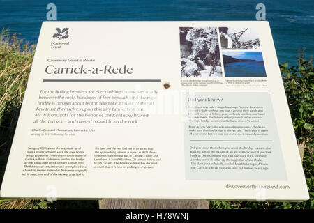 Informazioni turistiche pensione a Carrick a Rede sul nord linea costiera di Antrim, Irlanda Foto Stock