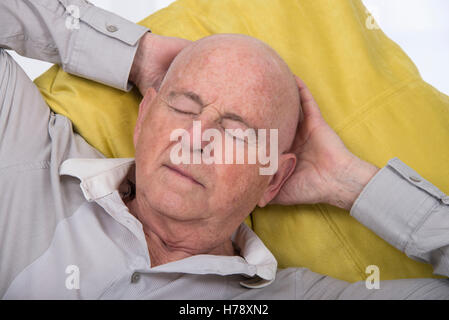 SENIOR DI SONNO Foto Stock