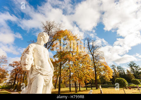 SAINT PETERSBURG, Russia - Ott 12: Il Palazzo di Caterina, Carskoe Selo, Pushkin, San Pietroburgo, Russia il 12 ottobre 2016 Foto Stock