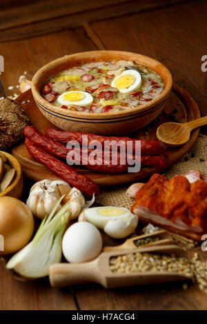 Polacca tradizionale zuppa di Pasqua Zurek Foto Stock