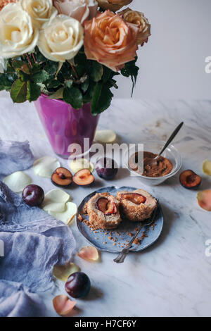 Croato di dessert gnocchi di patate con prugne Foto Stock