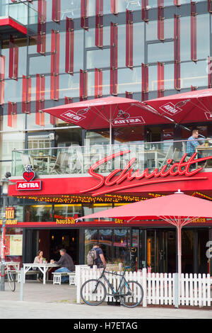 Ristorante sul Reeperbahn, St Pauli, Amburgo, Germania Foto Stock