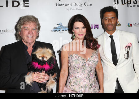 Hollywood, CA, Stati Uniti d'America. 3 Novembre, 2016. 03 Novembre 2016 - Hollywood, California - Ken Todd, Lisa Vanderpump, Eric Benét. Vanderpump cani Foundation gala tenutosi presso il Chi cosa indossare Store. Photo credit: AdMedia © AdMedia/ZUMA filo/Alamy Live News Foto Stock