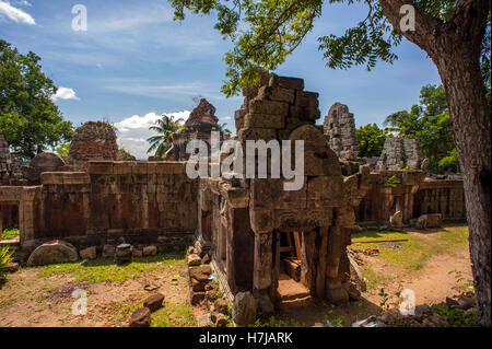 Le rovine di Phnom di propriet intellettuale, un tempio costruito nel XI secolo dai Khmer re Suryavarman. Foto Stock