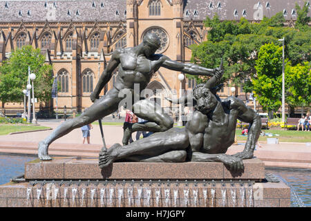 Teseo e il MINOTAURO sezione dell'Archibald Fontana in Hyde Park Sydney Foto Stock