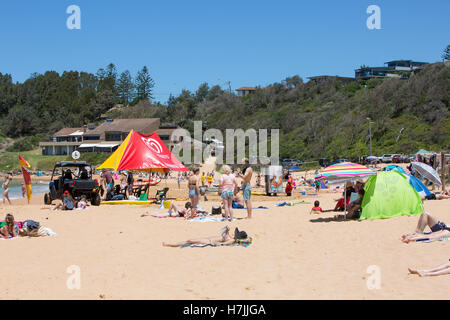 Pranzo Warriewood Beach a Sydney su una giornata d'estate,Sydney , Australia Foto Stock