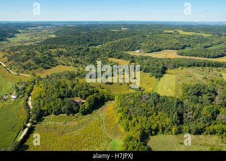 Vista aerea della rurale di Dane County, Wisconsin. In particolare la ridente valle Conservancy nord di blu tumuli, Wisconsin. Foto Stock