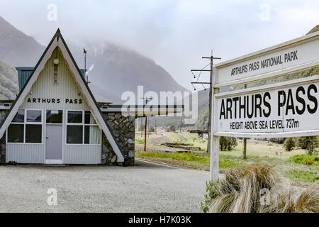 La stazione ferroviaria di Arthurs Pass, Nuova Zelanda Foto Stock