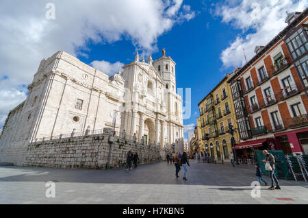 VALLADOLID, Spagna - 6 Novembre 2016: Cattedrale di Nostra Signora della Santa Assunta (Spagnolo: Catedral de Nuestra Señora de la come Foto Stock